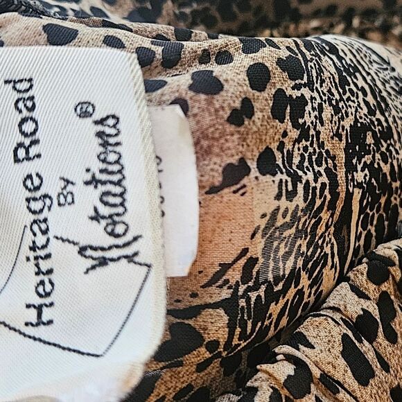 Leopard Print Women's Skirt - Picture 4 of 5